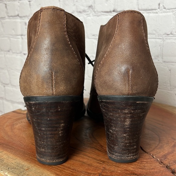 Born Fina Chukka Style Boot - Picture 4 of 12